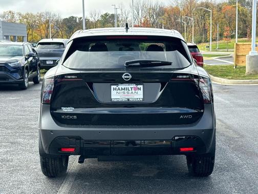 2025 Nissan Kicks SV