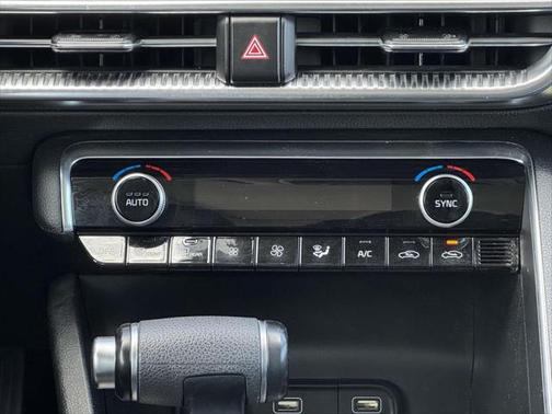 2022 Kia K5 EX