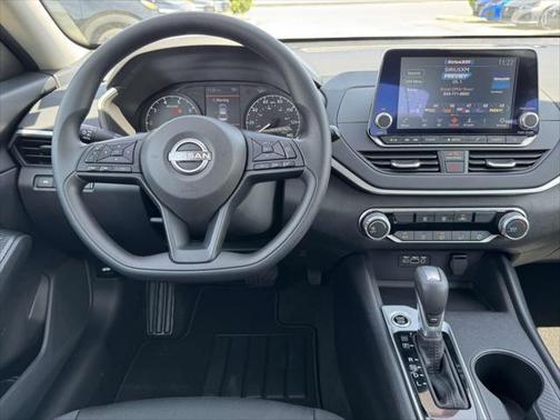 2025 Nissan Altima S FWD