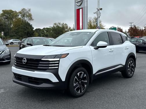 2025 Nissan Kicks SV