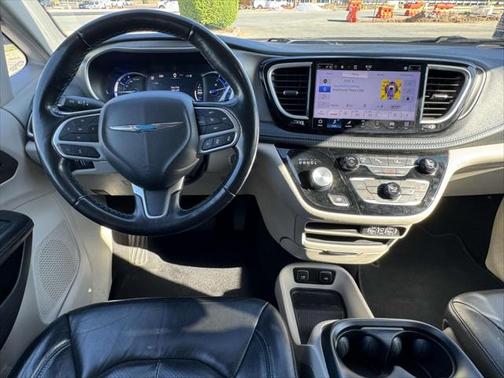 2021 Chrysler Pacifica Hybrid Touring L
