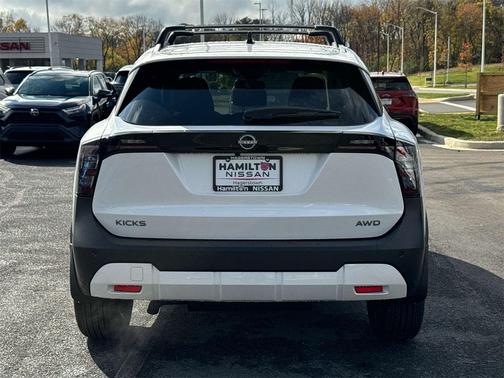 2026 Nissan Kicks SV