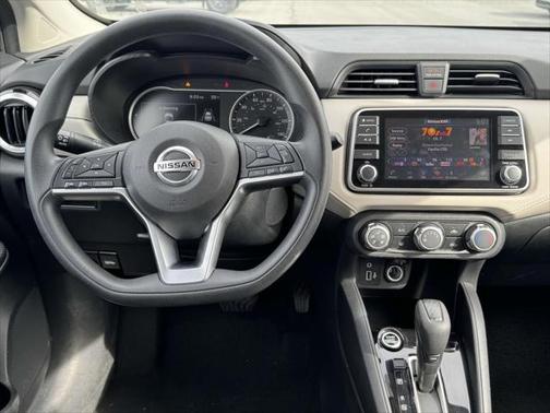 2022 Nissan Versa 1.6 SV