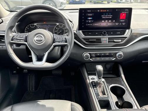 2023 Nissan Altima SR FWD
