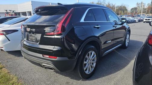 2023 Cadillac XT4 Premium Luxury