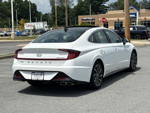 2022 Hyundai SONATA Limited