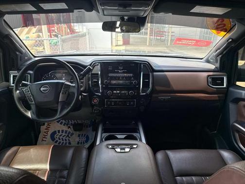 2023 Nissan Titan Platinum Reserve