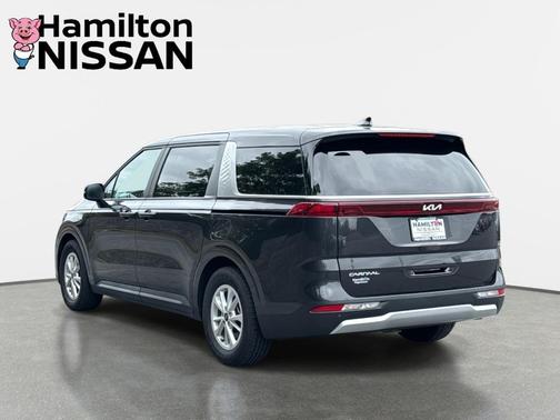 2024 Kia Carnival LX