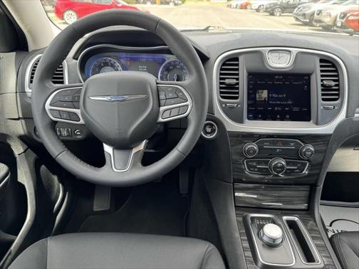 2022 Chrysler 300 Touring