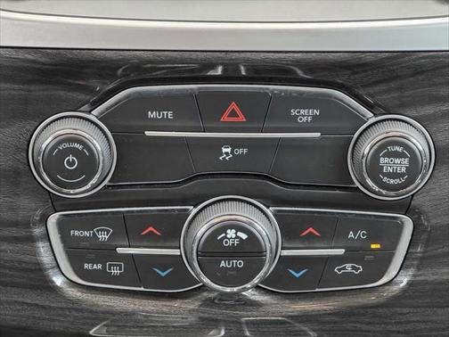 2022 Chrysler 300 Touring