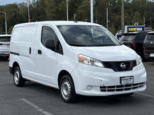 2021 Nissan NV200 S