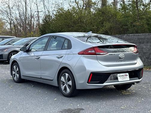 2019 Hyundai IONIQ Plug-In Hybrid Base