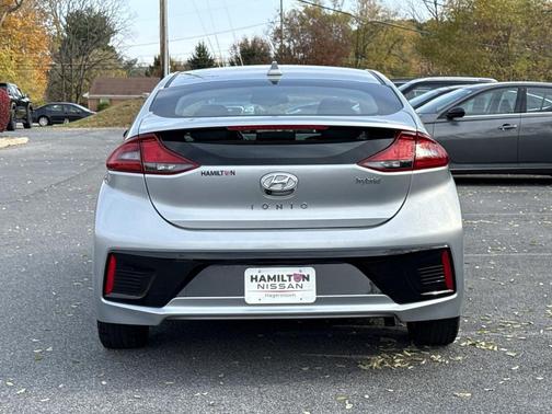 2019 Hyundai IONIQ Plug-In Hybrid Base