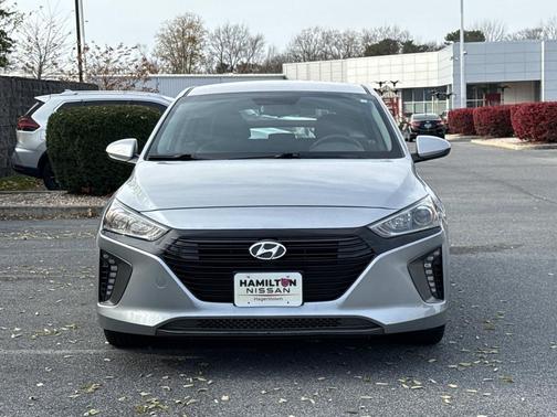 2019 Hyundai IONIQ Plug-In Hybrid Base