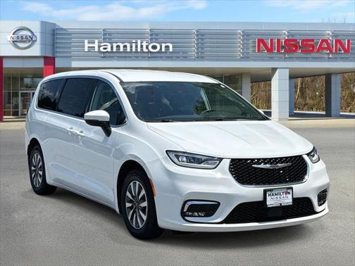 2023 Chrysler Pacifica Hybrid Touring L