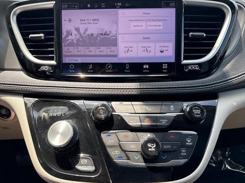 2023 Chrysler Pacifica Hybrid Touring L