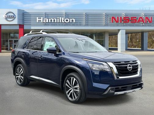 2025 Nissan Pathfinder Platinum 4WD