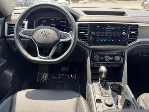 2022 Volkswagen Atlas 3.6L SE w/Technology