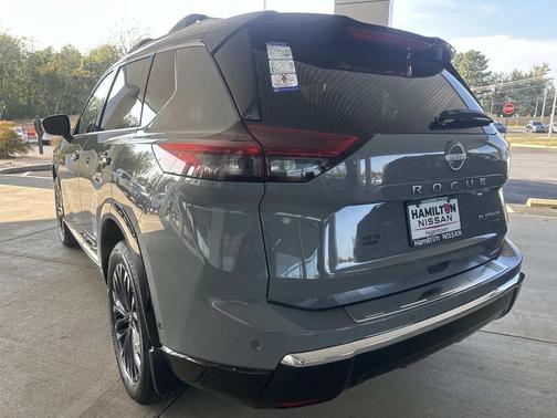 2025 Nissan Rogue Platinum