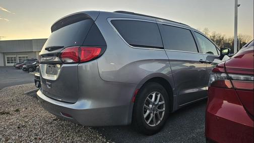 2021 Chrysler Voyager LXI