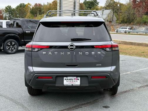 2025 Nissan Pathfinder SV 4WD