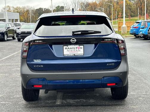 2025 Nissan Kicks SV