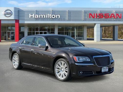 2012 Chrysler 300C Luxury Series