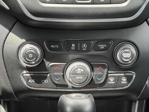 2023 Jeep Cherokee Altitude