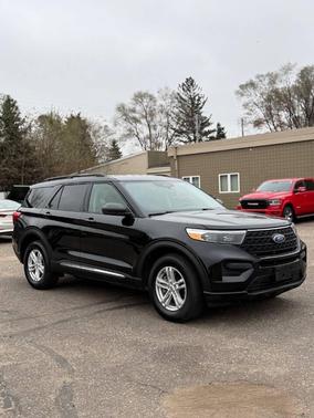 2021 Ford Explorer XLT AWD 4dr SUV