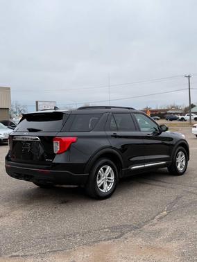 2021 Ford Explorer XLT AWD 4dr SUV