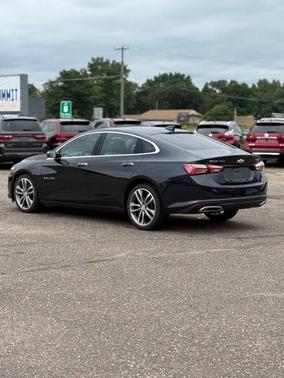 2022 Chevrolet Malibu FWD Premier