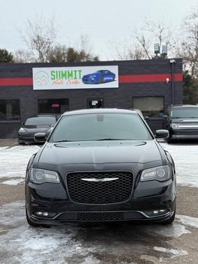 2019 Chrysler 300 S