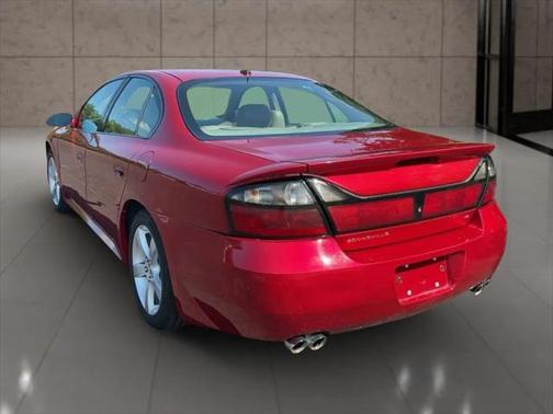 2005 Pontiac Bonneville GXP