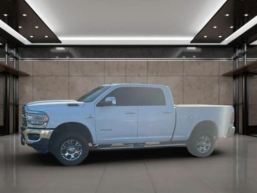2020 RAM 2500 Laramie Crew Cab 4X4 6'4' Box