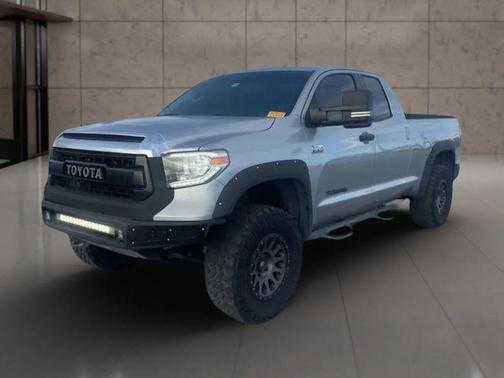 2014 Toyota Tundra SR5