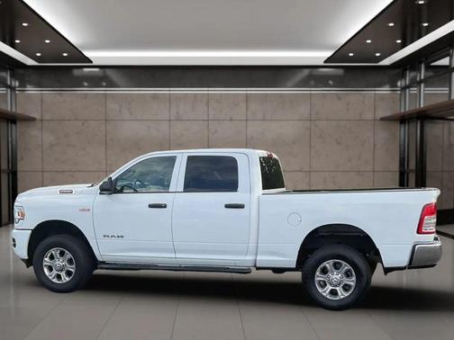 2021 RAM 2500 Tradesman Crew Cab 4x4 6'4' Box
