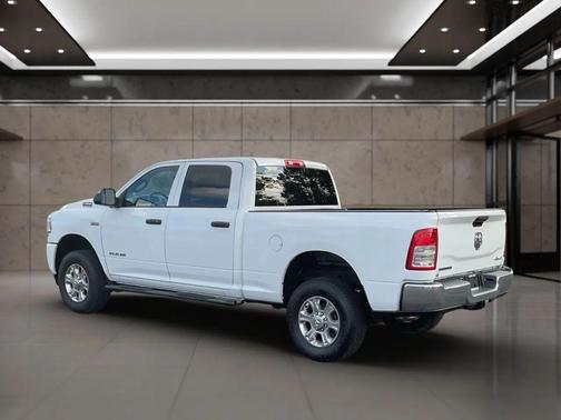 2021 RAM 2500 Tradesman Crew Cab 4x4 6'4' Box
