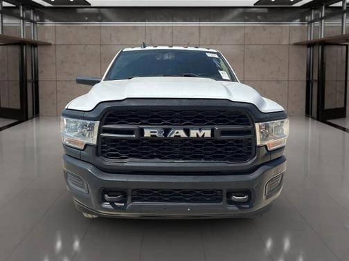 2019 RAM 3500 Tradesman Crew Cab 4x4 8' Box