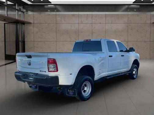 2019 RAM 3500 Tradesman Crew Cab 4x4 8' Box