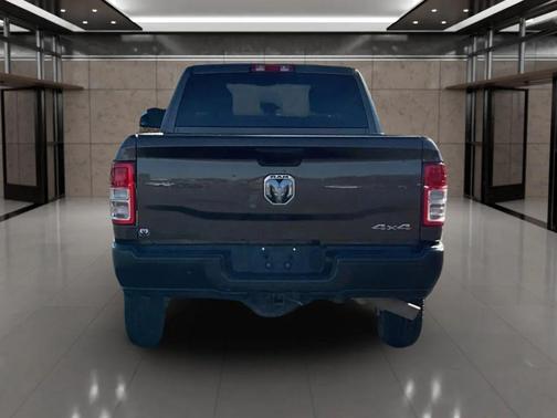 2021 RAM 2500 Tradesman Crew Cab 4x4 8' Box