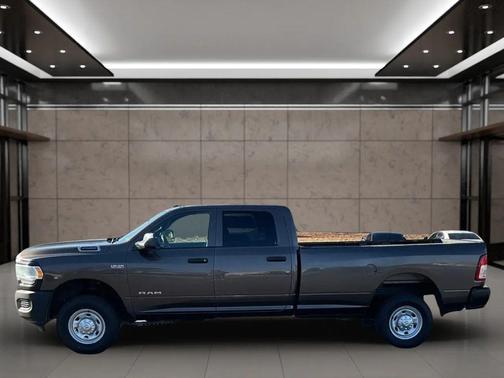 2021 RAM 2500 Tradesman Crew Cab 4x4 8' Box