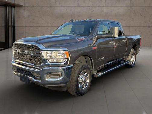 2021 RAM 2500 Tradesman Crew Cab 4x4 6'4' Box