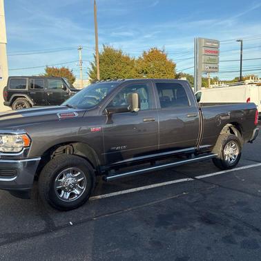 2021 RAM 2500 Tradesman Crew Cab 4x4 6'4' Box