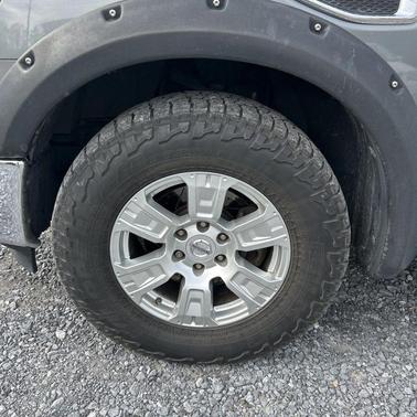 2017 Nissan Titan SV