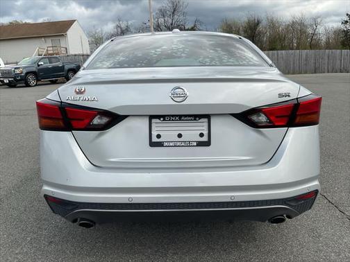 2020 Nissan Altima SR FWD