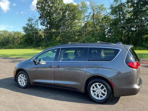 2020 Chrysler Voyager LXI