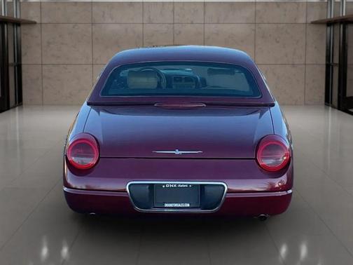 2004 Ford Thunderbird Base