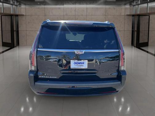 2019 Cadillac Escalade Luxury