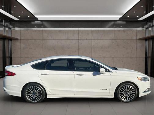 2017 Ford Fusion Hybrid Titanium