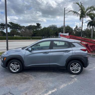 2021 Hyundai KONA SE